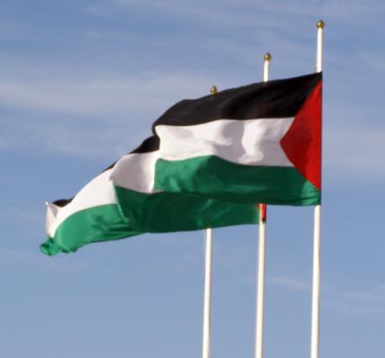 العلم الفلسطيني يرفع في الامم المتحدة للمرة الاولى