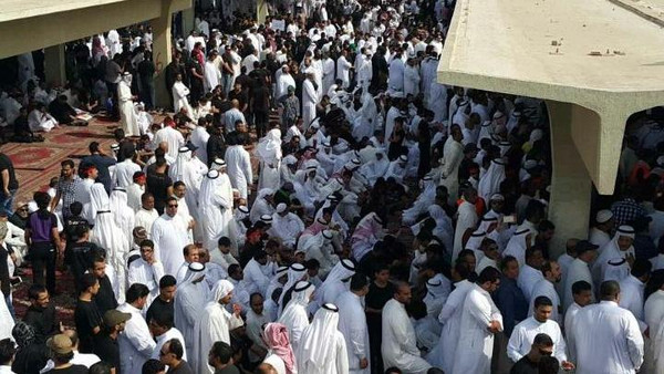 وفد من القصيم للقطيف للتعزية بضحايا تفجير القديح