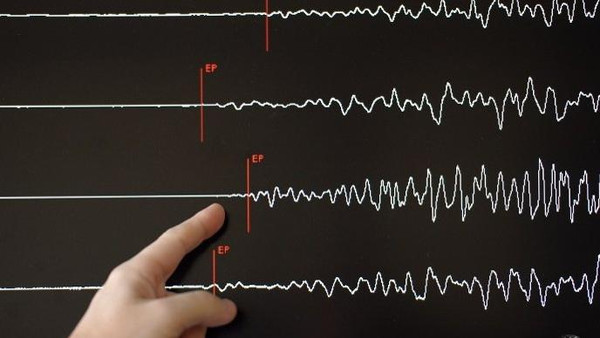 زلزال بقوة 6.7 درجة يضرب الهند و9 قتلى على الأقل