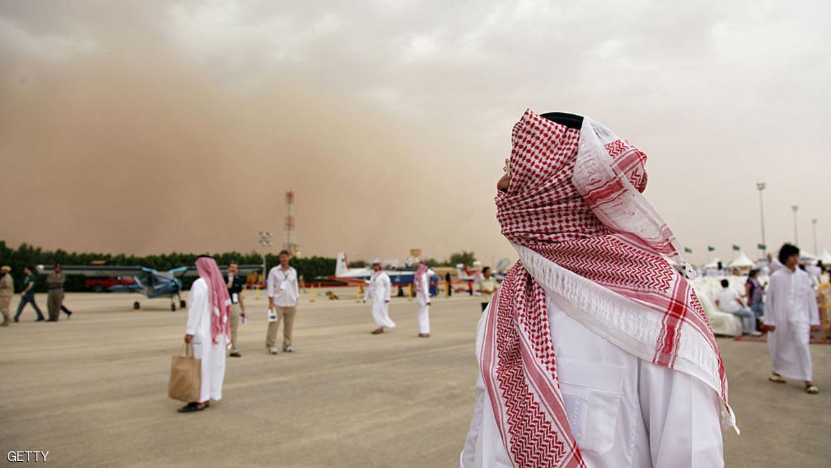 رياح مثيرة للأتربة تهب على السعودية