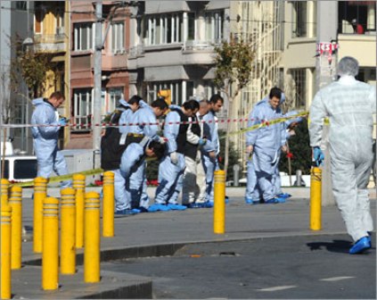 خمسة جرحى في تفجير انتحاري امام مفوضية للشرطة في اسطنبول