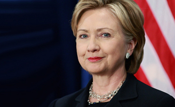 استطلاعات : كلينتون الأقرب للبيت الأبيض