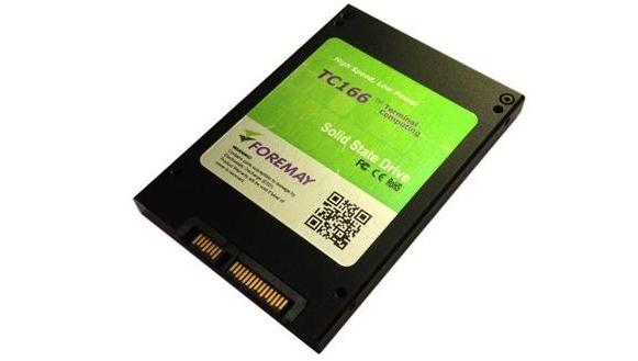 الكشف عن أول قرص تخزين SSD في العالم بسعة 2 تيرابايت