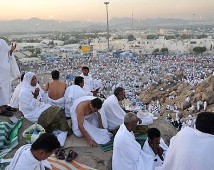 حوالى أربعة ملايين حاج يستعدون لقضاء أول أيام الحج غدا الأربعاء