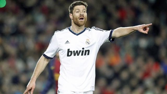 تشابي لا ينوي التمديد مع ريال مدريد .. ومورينو ينتظر