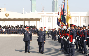 وزير الداخلية: لتاريخ شرطة البحرين محطات مضيئة في العمل الوطني