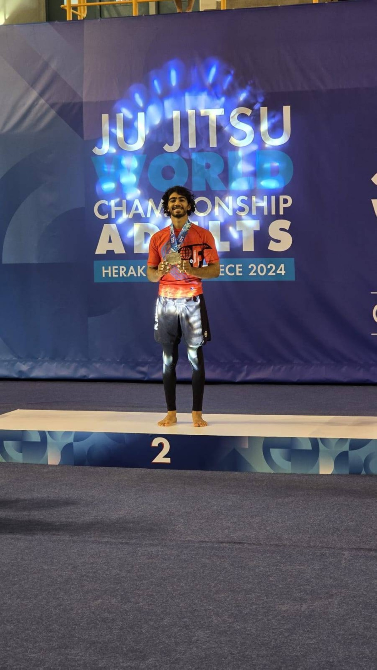 سلمان بن محمد يشيد بالمشاركة المتميزة لـ'الجوجيتسو البحرينية' في بطولة العالم بـ'اليونان'