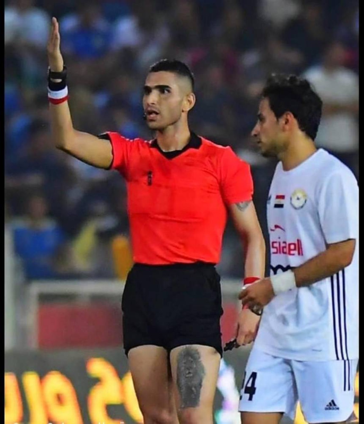 أوقفته لجنة الحكام العراقية بعد &laquo;الأسد والخارطة&raquo;.. حكم الرفاع والعربي القطري موقوف سابقاً بسبب &laquo;الوشم&raquo; في جسده