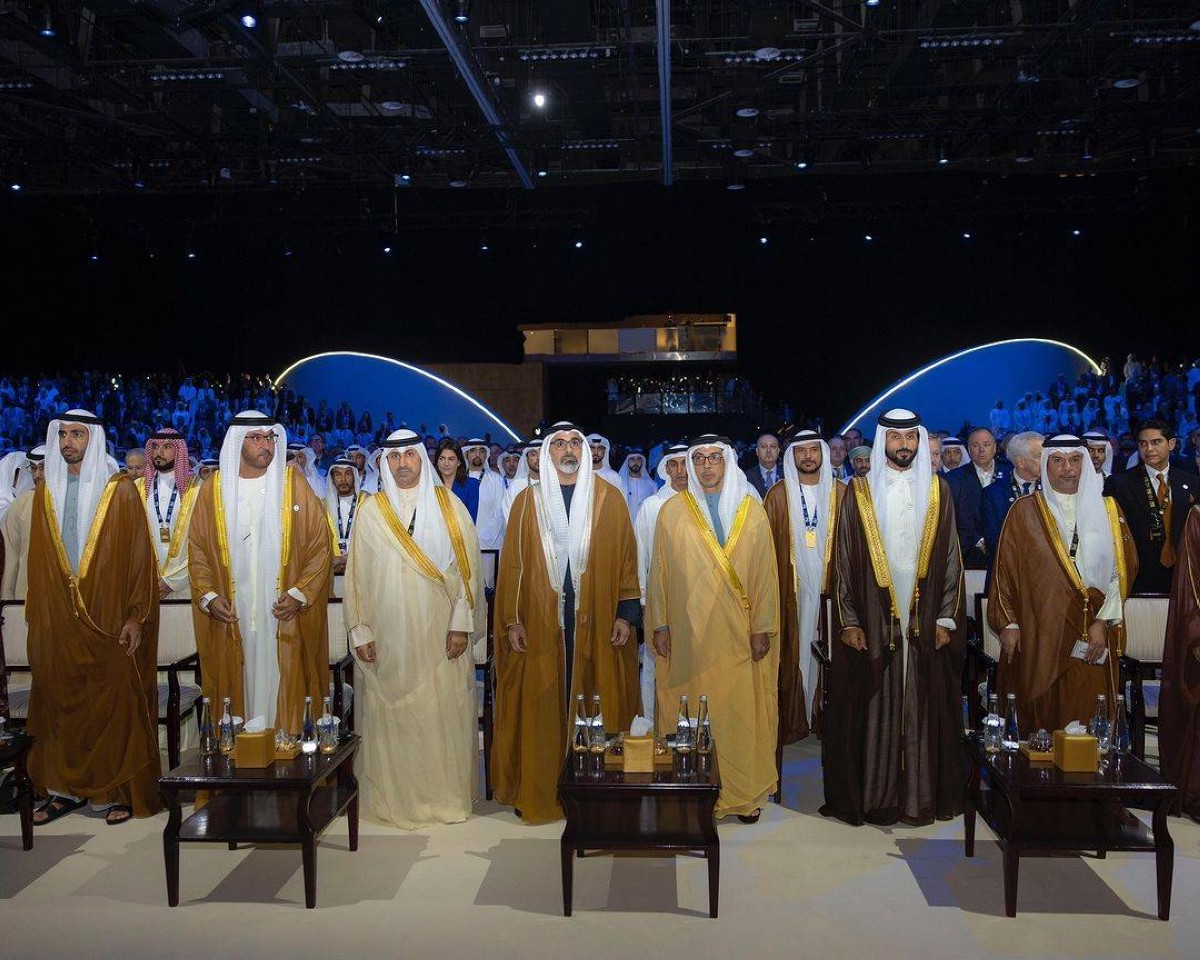 ناصر بن حمد: استثمار الفرص المستقبلية لتحقيق انتقال منظم ومسؤول بقطاع الطاقة