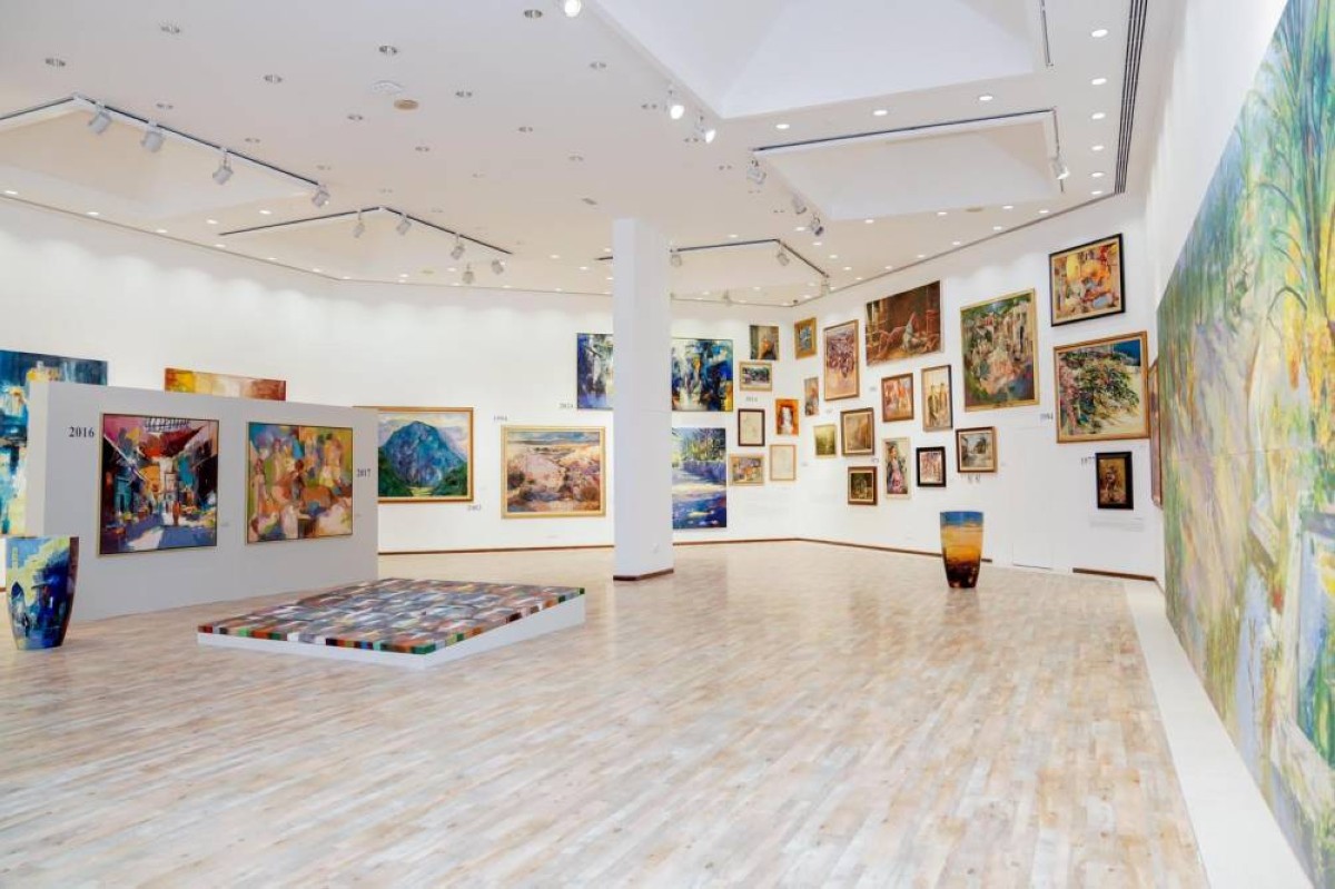 افتتاح معرض &laquo;50 عاماً من الفن والسلام&raquo; للفنان التشكيلي عباس الموسوي