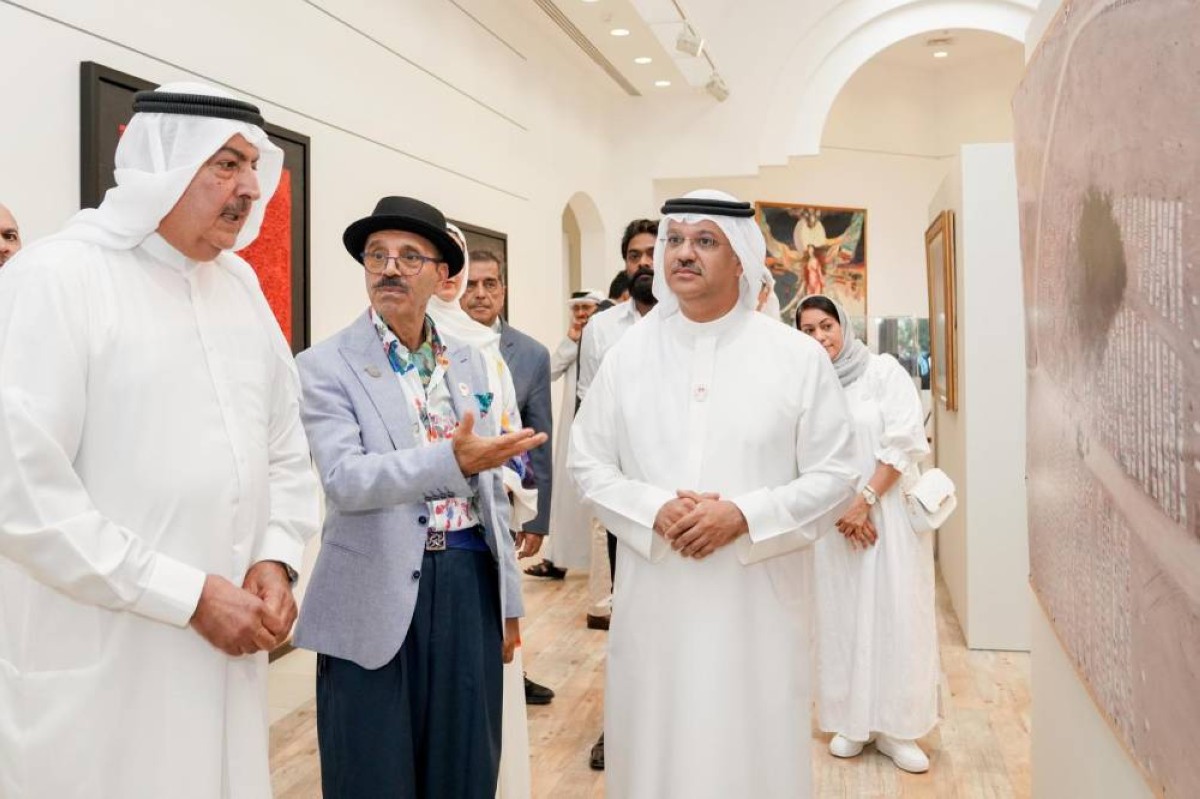 افتتاح معرض &laquo;50 عاماً من الفن والسلام&raquo; للفنان التشكيلي عباس الموسوي