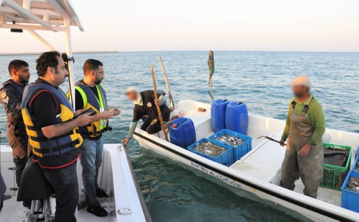 خفر السواحل تنفذ حملة تفتيشية مشتركة في عدد من المناطق البحرية