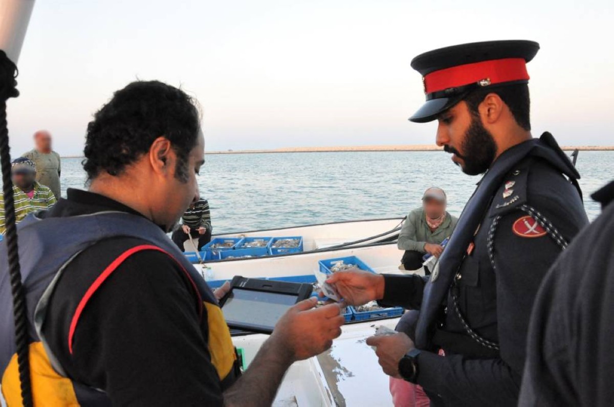 خفر السواحل تنفذ حملة تفتيشية مشتركة في عدد من المناطق البحرية