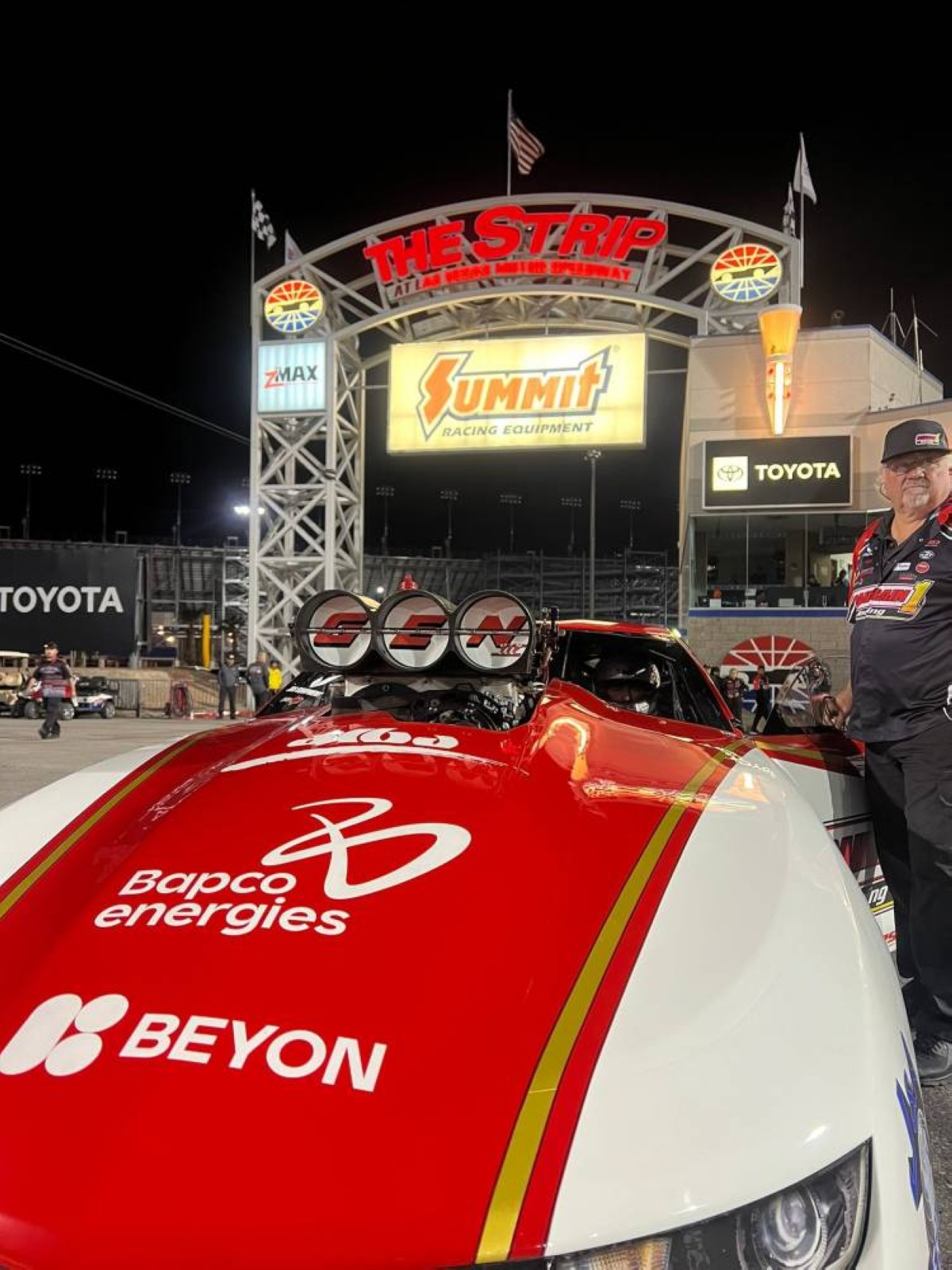 &laquo;بحرين 1&raquo; يحقق المراكز الأولى الثلاثة والمركز الخامس في بطولة العالم لسباقات السرعة