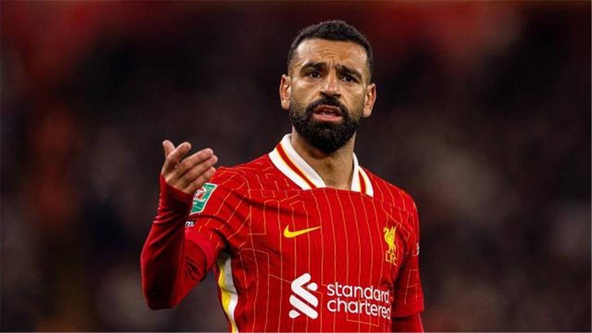 عملاق إسباني يضع محمد صلاح ضمن خططه للموسم المُقبل