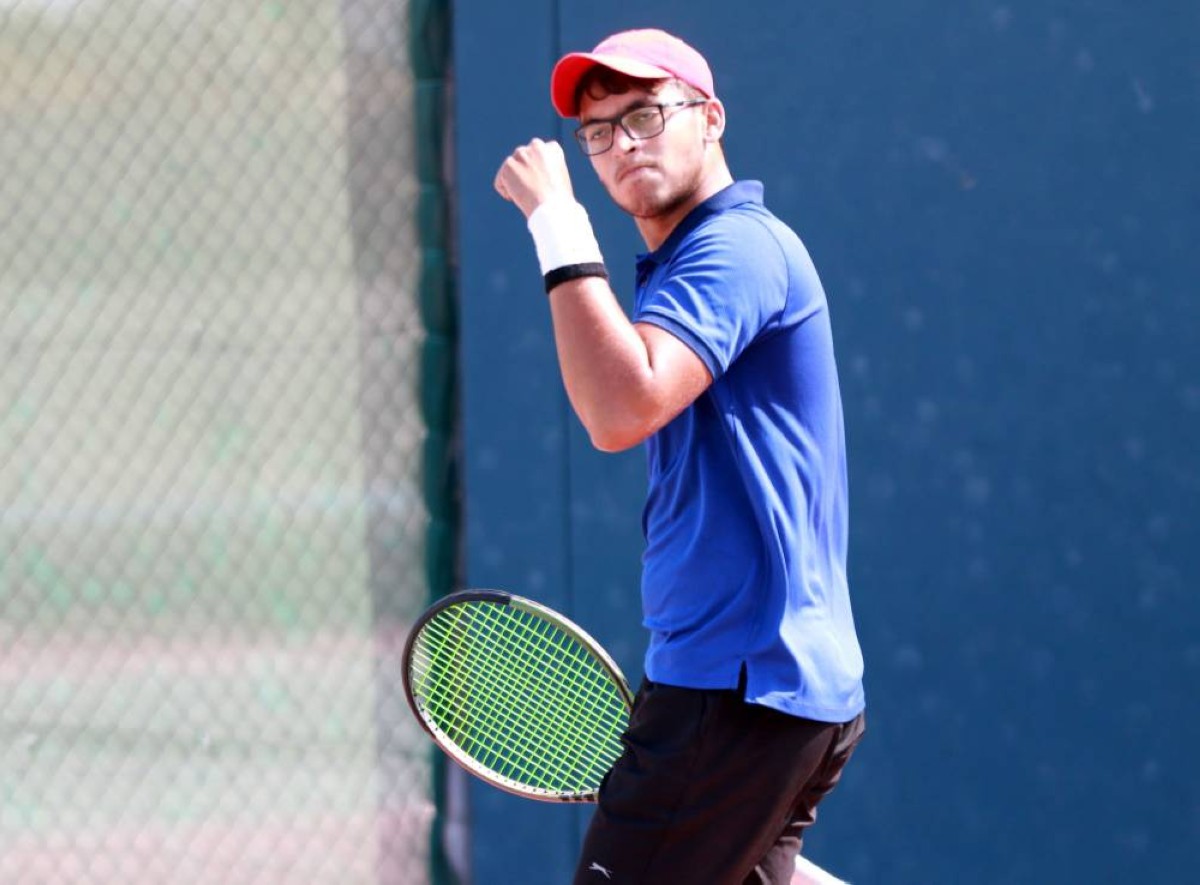 اختتام منافسات الزوجي للأولاد والفتيات منافسة مثيرة في نصف نهائي بطولة الاتحاد الدولي للتنس اليوم