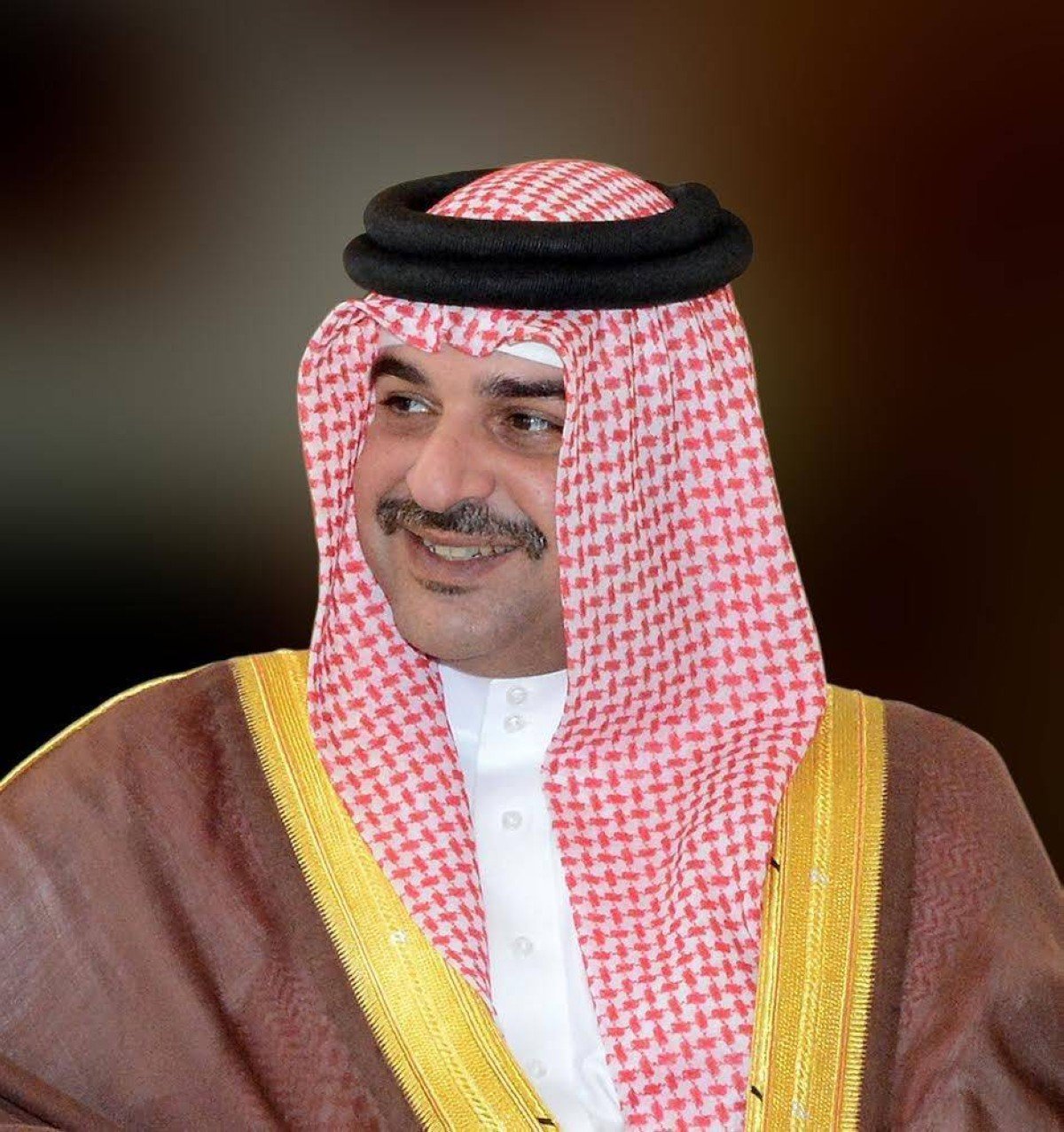 الرئيس التنفيذي للحلبة يهنئ عبدالله بن حمد وجوردان لازيك بمناسبة فوز فريق 'بحرين1' بلقب بطولة NHRA