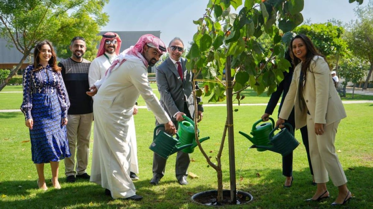 'البحرين للتنمية' يحتفي بأسبوع الشجرة دعماً للمبادرات الخضراء