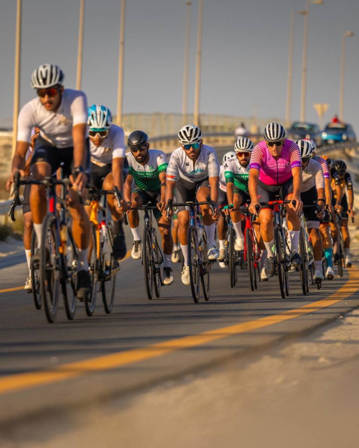 'فيكتوريوس' و'ABH' حافظا على الصدارة.. منافسات قوية بالمرحلة الثانية لطواف ناصر بن حمد للدراجات الهوائية للهواة