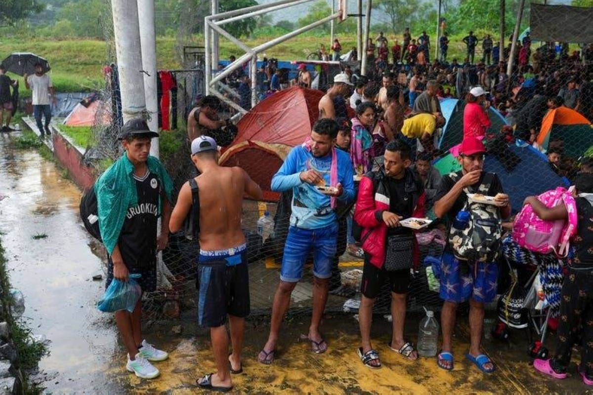 العثور على أكثر من 250 مهاجرا في مقطورة بالمكسيك