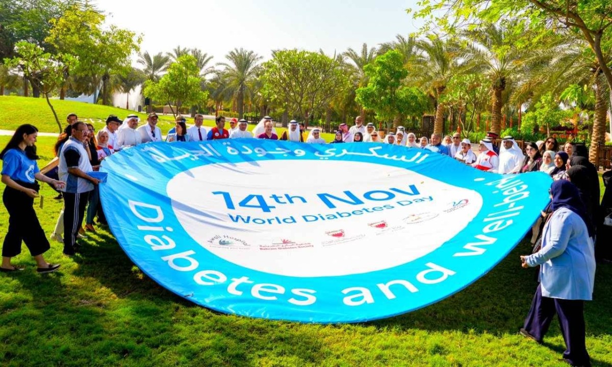 محافظ المحافظة الجنوبية يشهد الفعالية التوعوية بمناسبة يوم السكري العالمي تحت شعار " السكري وجودة الحياة"