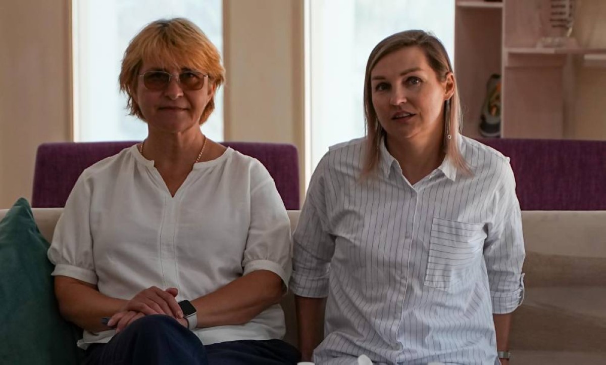 اليوم الأول للبطولة العربية للشراع للفتيات .. ملاك الدوسري بقمة منافسات الأوبتميست