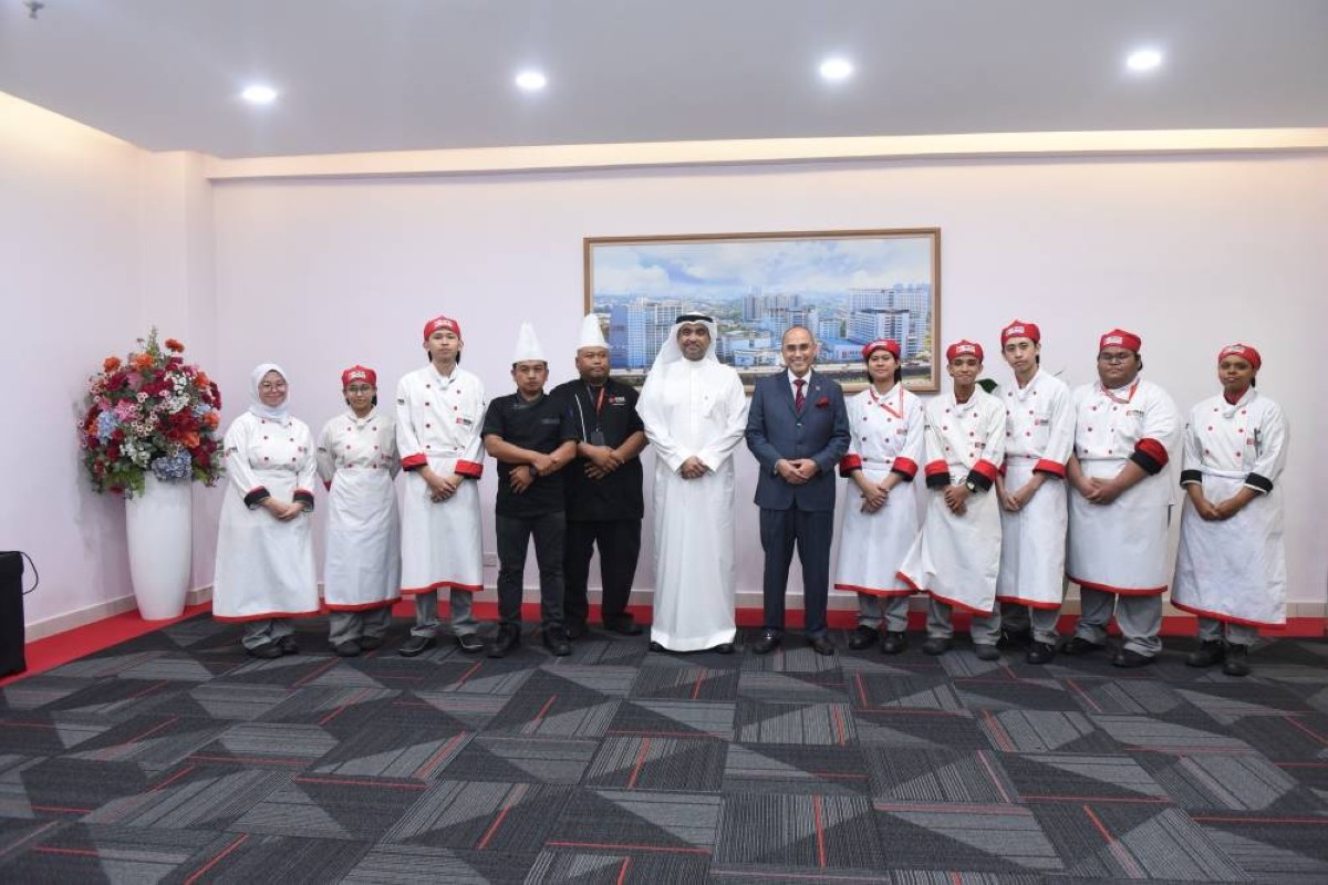 سفير مملكة البحرين لدى ماليزيا يزور جامعة العلوم الإدارية الماليزية