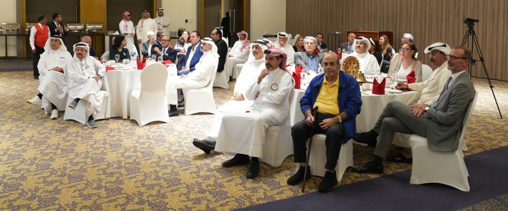 وزير الصناعة والتجارة يُشارك في حفل غداء نظّمه نادي روتاري السلمانية