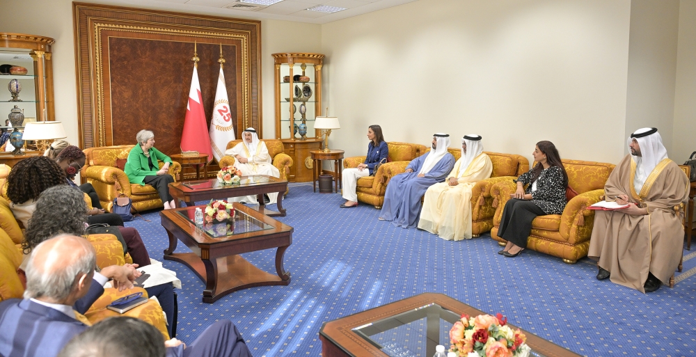 التقى تيريزا ماي.. خالد بن عبد الله: البحرين شريك دولي فاعل في ترسيخ العدالة والمساواة ومواجهة التحديات الإنسانية