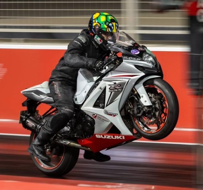 " اللجنة البحرينية للدراجات النارية (بي أم سي) تنظم الجولة الأولى لسباقات السرعة (دراغ ريس) للموسم 2025/2024"