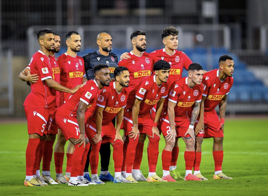 الذئاب تكشر عن أنيابها وتطلق إنذارا شديد اللهجة