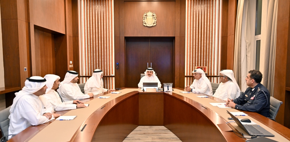 في حوار شامل مع رؤساء تحرير الصحف المحلية .. وزير الداخلية : بدأنا نتعامل مع &laquo;المفاجأة المتوقعة&raquo; عبر تحديد الخطر ومواجهته قبل أن يكبر