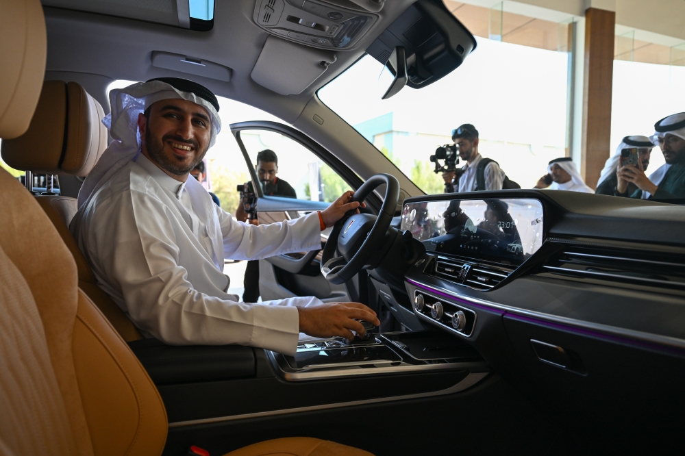 إضافة فارقة في فئة هونشي.. الزياني للسيارات تطلق  النسخة الأحدث من العلامة الفاخرة هونشي HS5