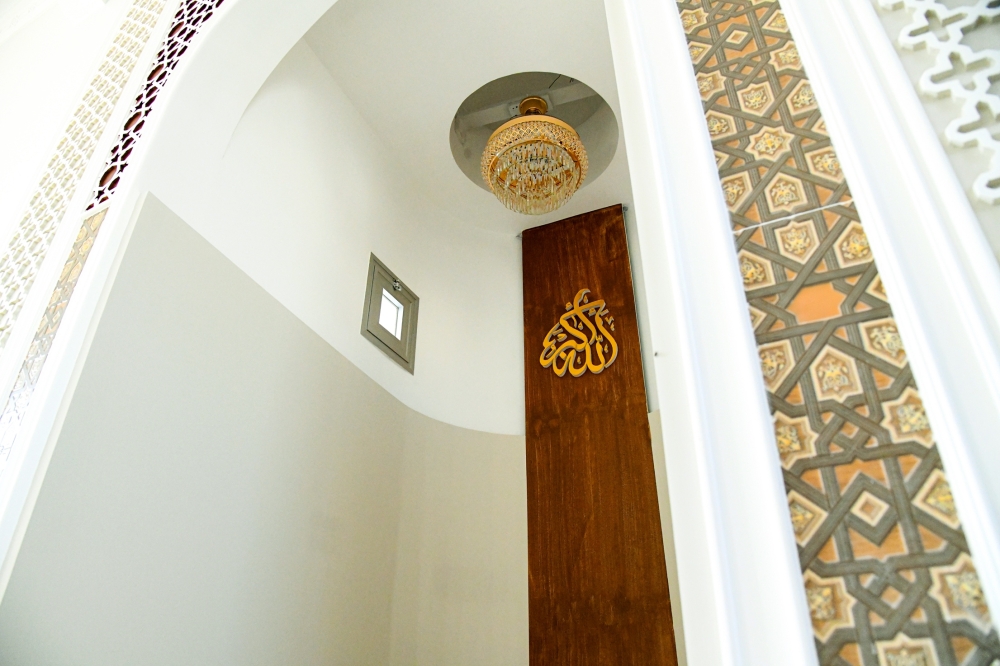 &laquo;الأوقاف الجعفرية&raquo; تفتتح مسجد &laquo;القصاصيب&raquo; في منطقة البلاد القديم بعد إنجاز الصيانة الشاملة