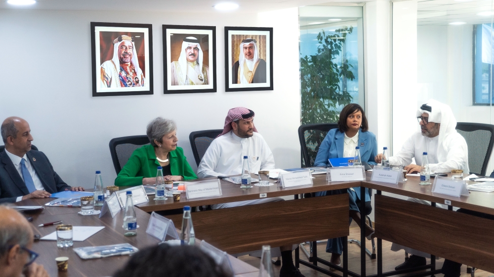 الرئيس التنفيذي لهيئة تنظيم سوق العمل يستقبل وفد المفوضية العالمية المعنية بمكافحة الاتجار بالأشخاص