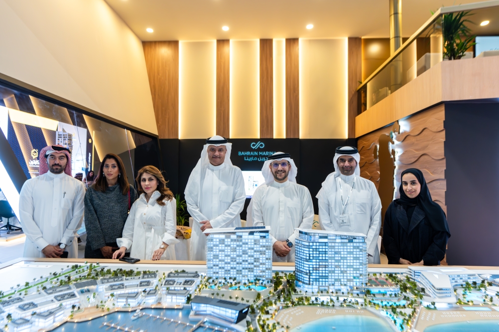 شراكة استراتيجية بين بحرين مارينا وبي نت لتمكين تقديم خدمات تقنية متطورة
