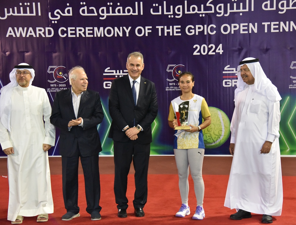 العباسي والمقلة يتوجان إلياس عبد الرضا بكأس بطولة البتروكيماويات للتنس