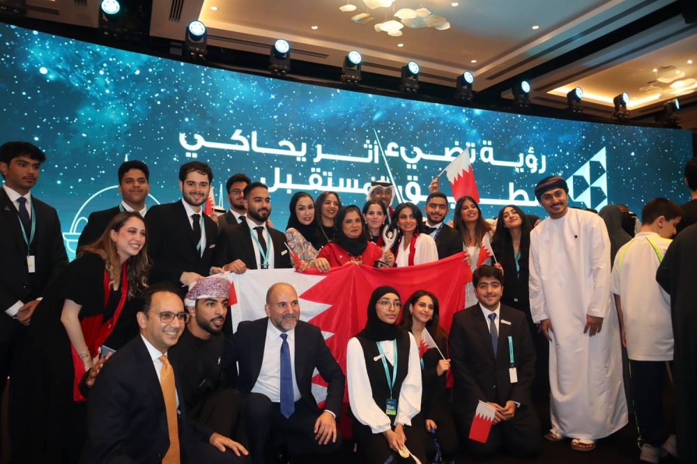 فريق "تمبرا" البحريني يتوج بلقب "شركة العام" في فوز تاريخي خلال احتفالية إنجازالعرب لريادة الأعمال الشبابية الثامنة عشر