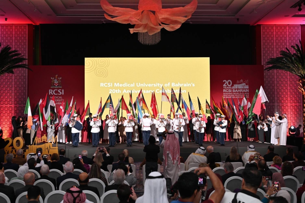 تحت رعاية ولي العهد رئيس الوزراء .. جامعة البحرين الطبية تحتفل بمرور 20 عامًا على تأسيسها
