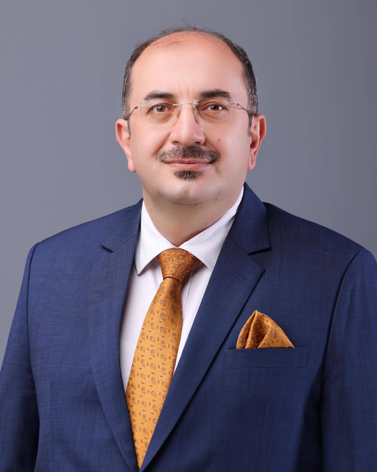 الطالبة مريم يوسف "رئيسة الجامعة الخليجية ليومٍ واحد"