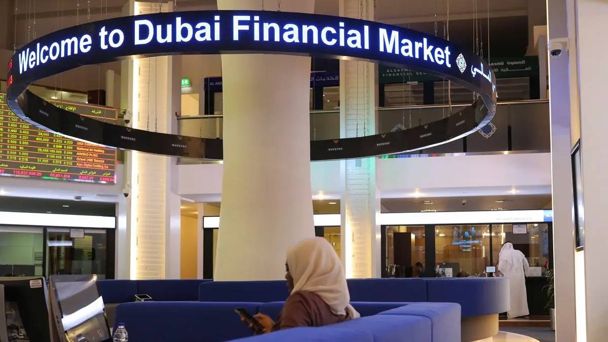 "باركن" يتصدر بورصة دبي بأعلى سعر منذ الإدراج