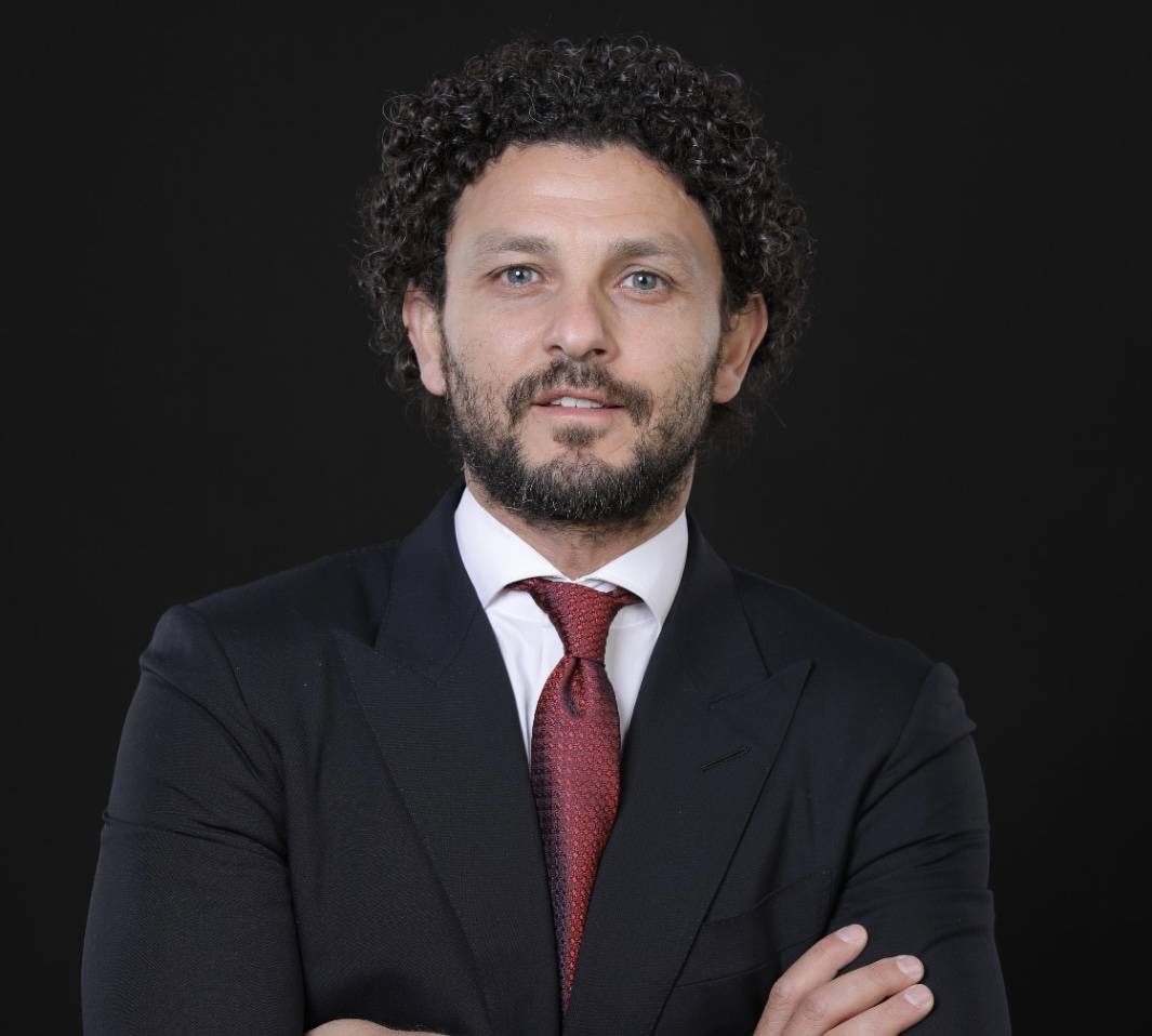 حسام غالي رئيسًا لبعثة الأهلي المصري المتجهة إلى جنوب أفريقيا.. تفاصيل