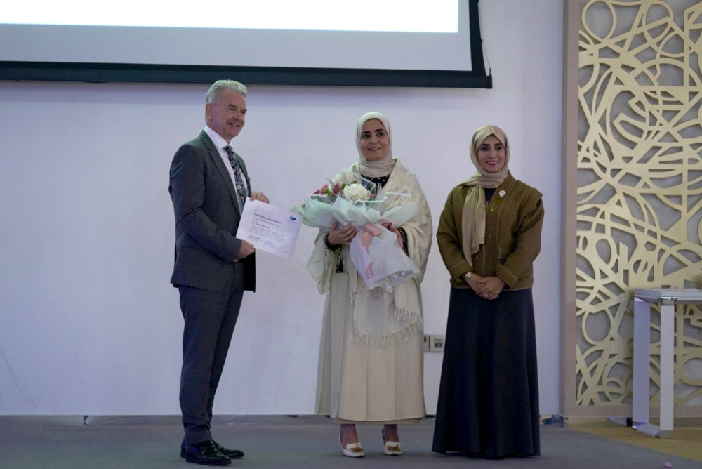 البروفيسور أوكاهون: المرأة البحرينية عنصر فاعل في البوليتكنك وتتبوأ أعلى المناصب