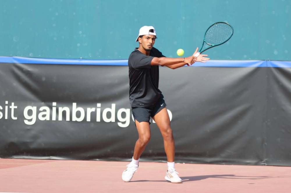 التونسي نصايري يبلغ قبل النهائي وخروج المصنفتين الأولى والثانية في فردي السيدات