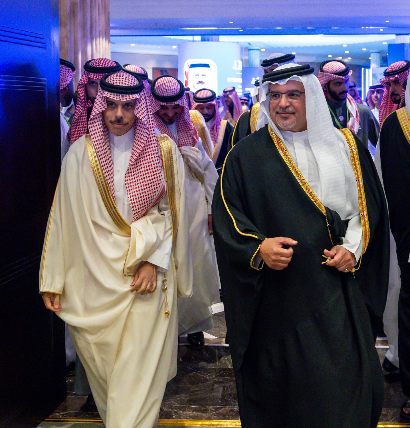 ولي العهد رئيس مجلس الوزراء يفتتح حوار المنامة 2024