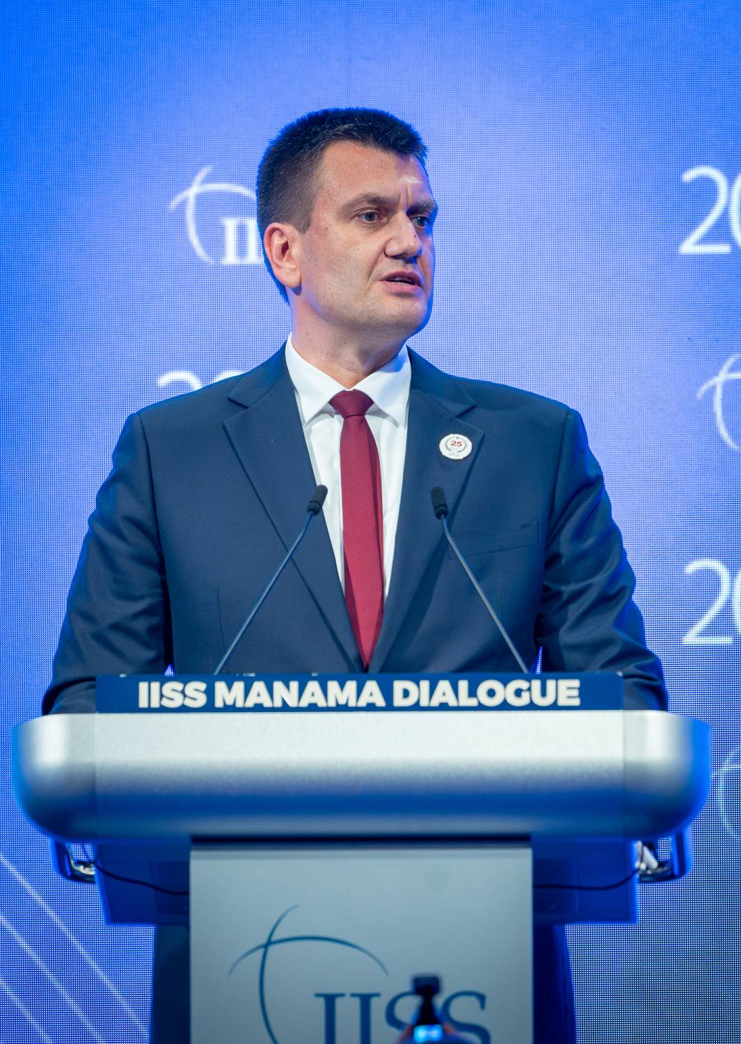 ولي العهد رئيس مجلس الوزراء يفتتح حوار المنامة 2024