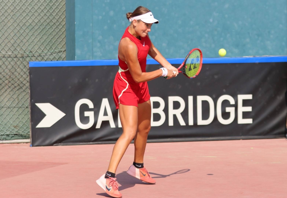 الروسي سالبيف والصربية يانوكفيتس يتوجان بفردي بطولة الاتحاد الدولي للتنس