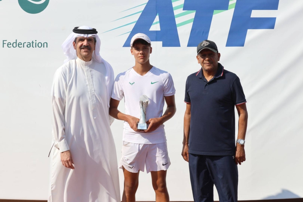 الروسي سالبيف والصربية يانوكفيتس يتوجان بفردي بطولة الاتحاد الدولي للتنس