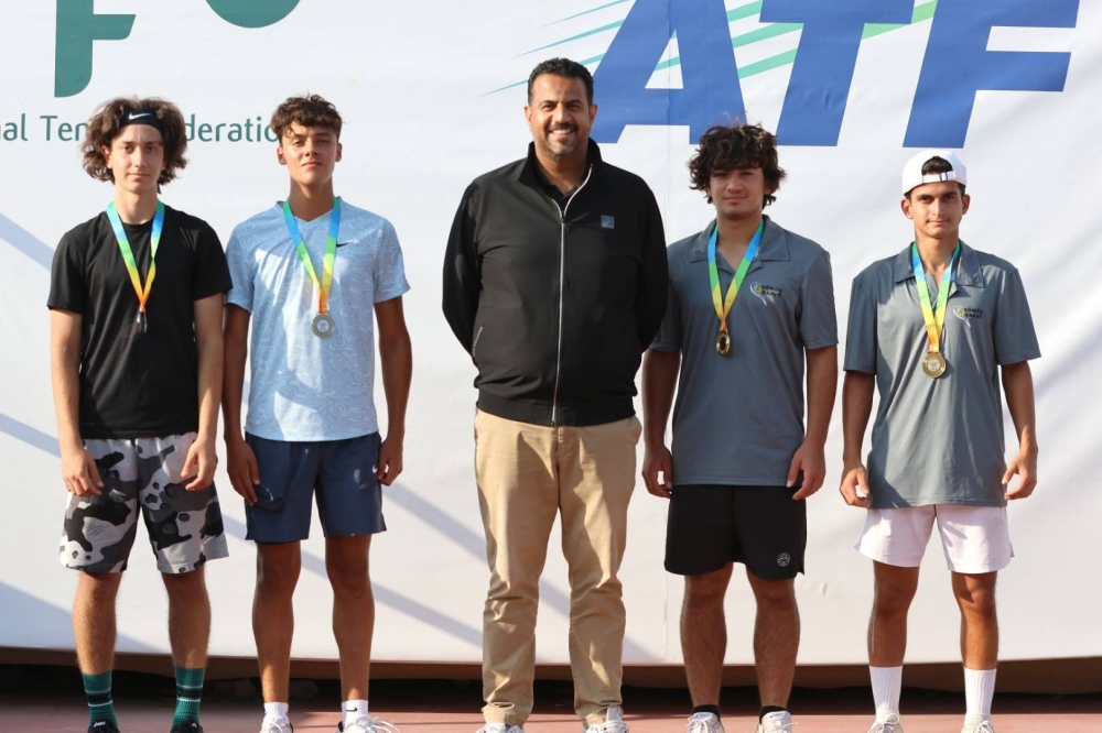 الروسي سالبيف والصربية يانوكفيتس يتوجان بفردي بطولة الاتحاد الدولي للتنس