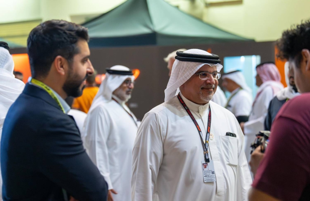 ولي العهد رئيس الوزراء يشهد فوز مكلارين ببطولة العالم للفورمولا1 للصانعين والمركز الأول في جائزة الاتحاد للطيران الكبرى